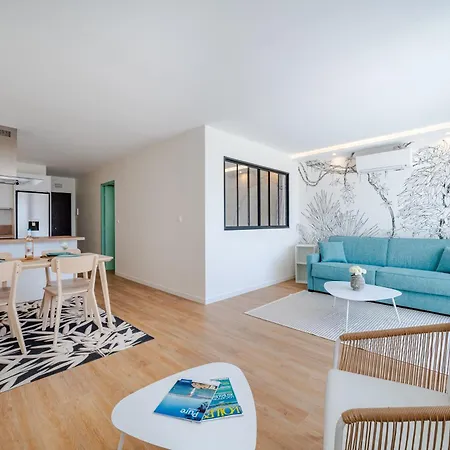 Apartment 2 Pieces Renove, Proche Mer, Piscine, Climatisation *